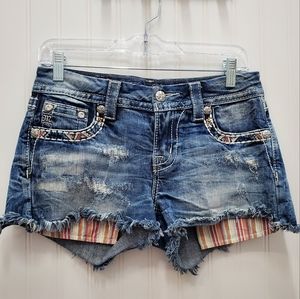 Miss Me Signature Shorts size 27